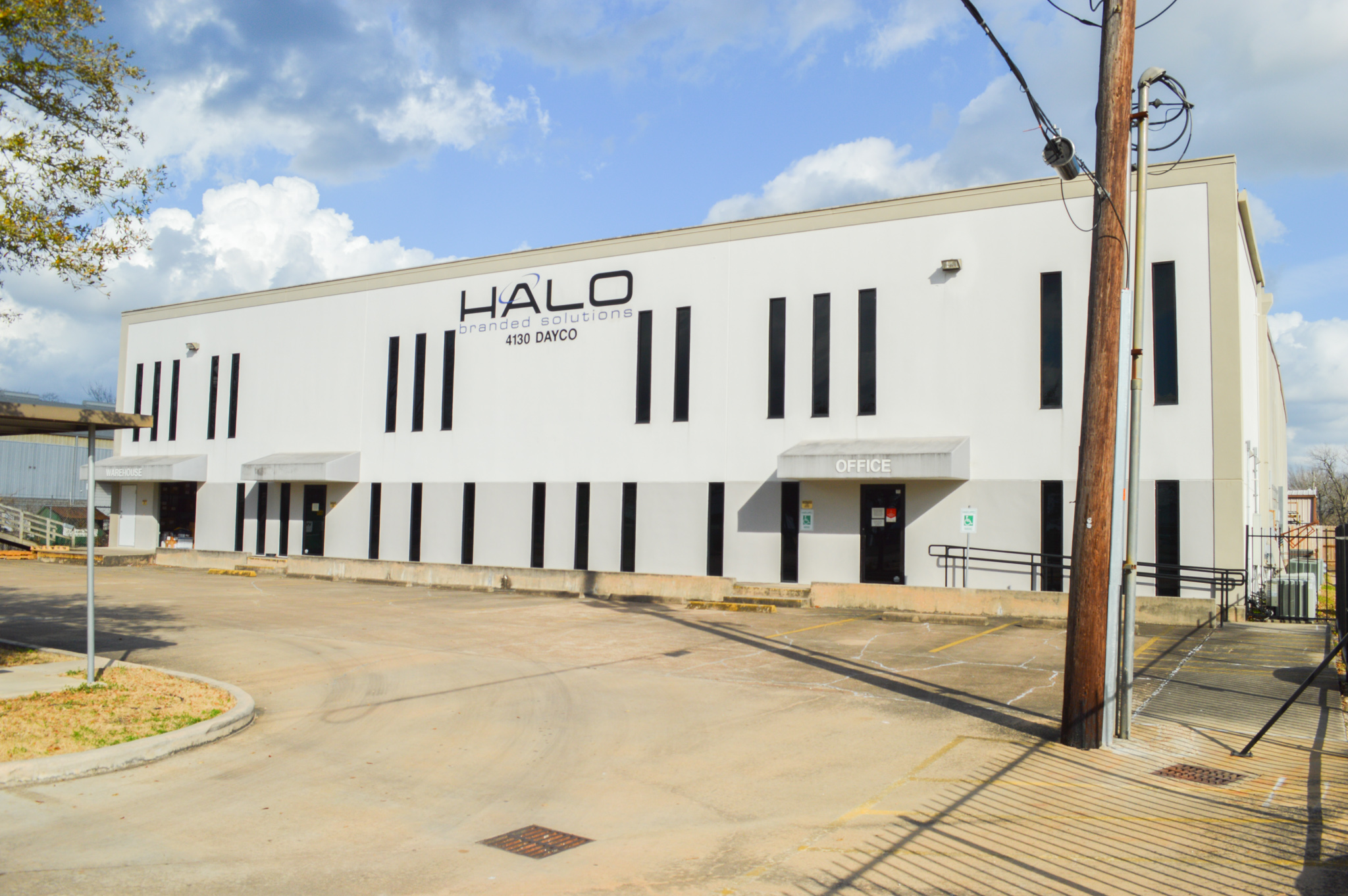 Single-Tenant Value-Add Office Warehouse